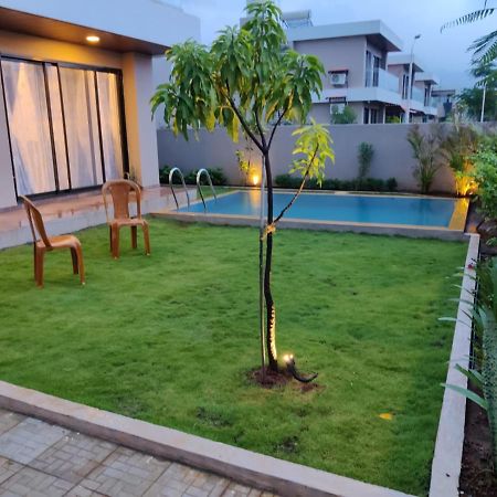 Вілла Casa Del Capitan-2Bhk With Private Pool & Lawn. Карджат Екстер'єр фото