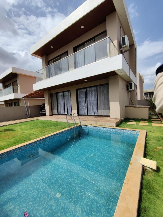 Вілла Casa Del Capitan-2Bhk With Private Pool & Lawn. Карджат Екстер'єр фото